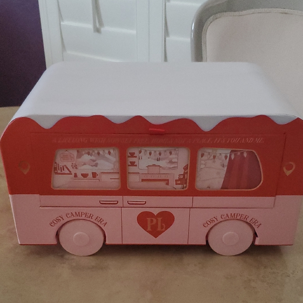 PL Cosy Camper Van Toy